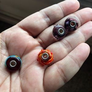 Beads that fit pandora bracelets